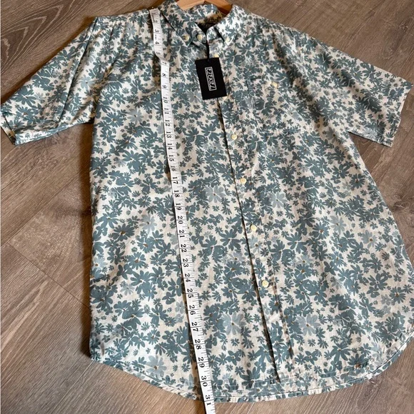 Ezekiel Blue and White Floral Button Down Shirt-size L- NWT - Picture 10 of 11